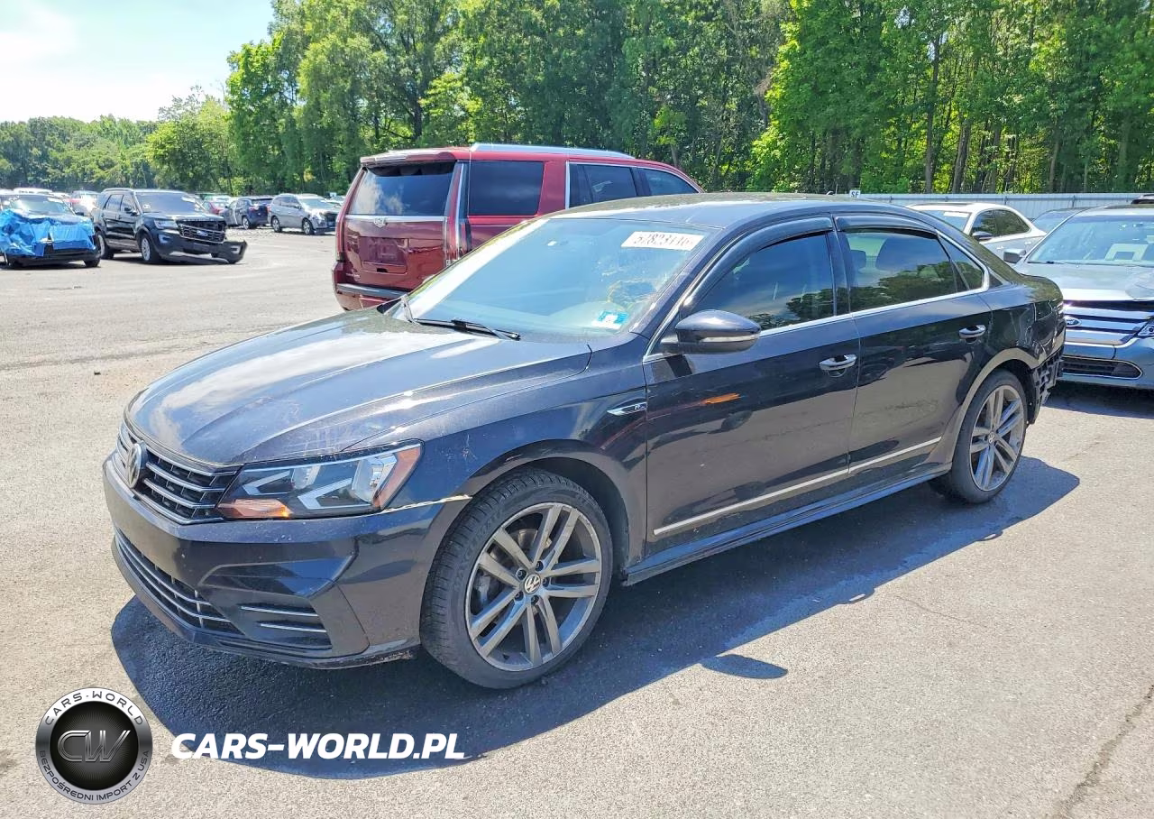 2017 Volkswagen Passat R-Line