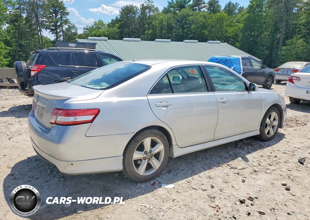 2010 Toyota Camry Se VIN:4T1BF3EK0AU045285 - 3