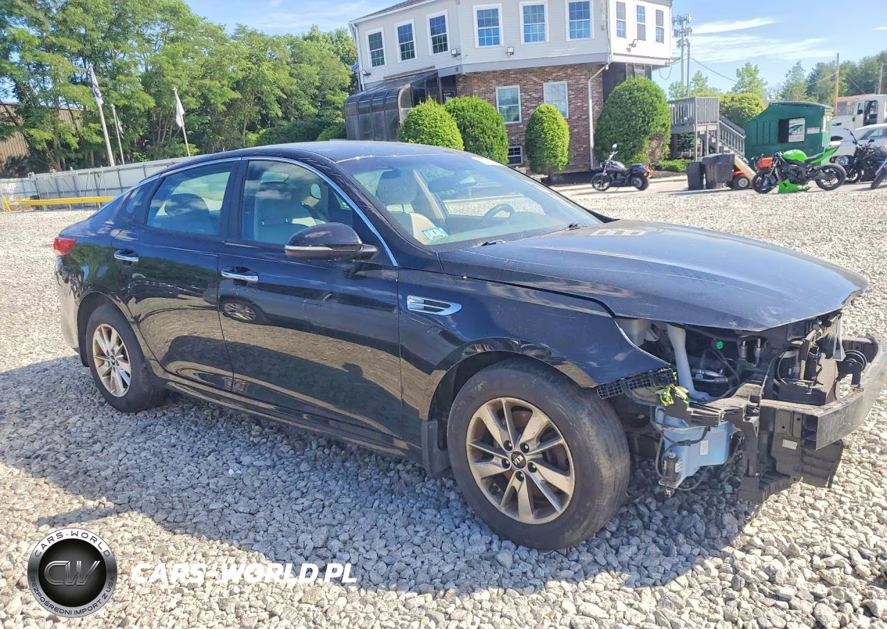 2017 Kia Optima Lx VIN:5XXGT4L37HG131701 - 4