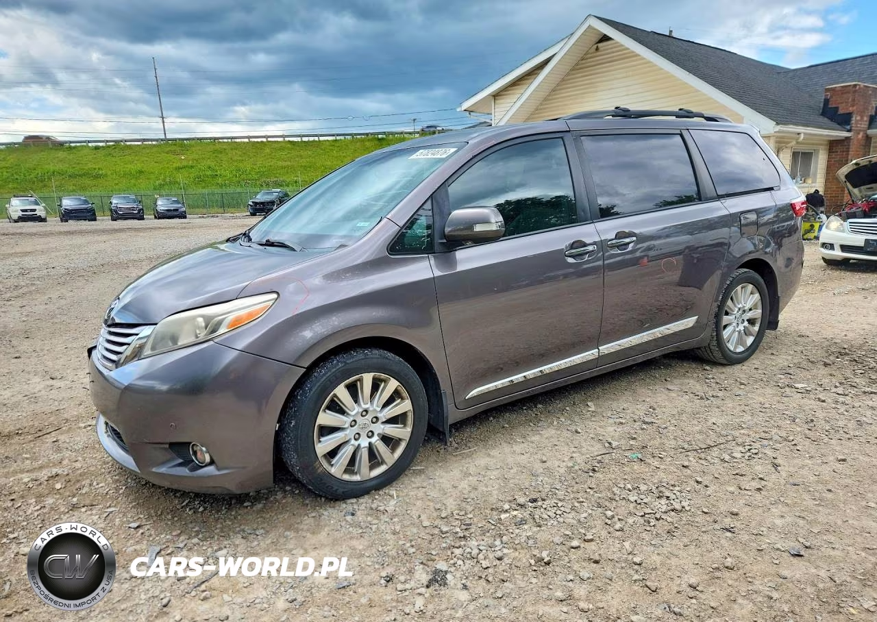 2015 Toyota Sienna Limited 7-Passenger
