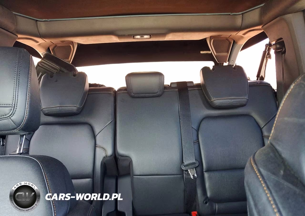 2021 Ford Bronco Base VIN:1FMEE5DH3MLA76672 - 10