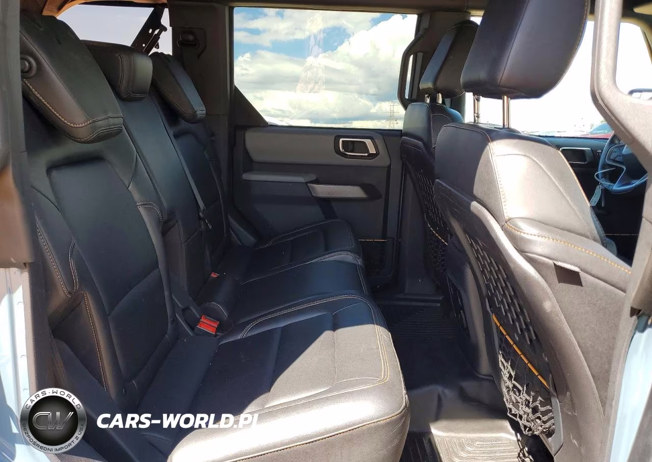 2021 Ford Bronco Base VIN:1FMEE5DH3MLA76672 - 11