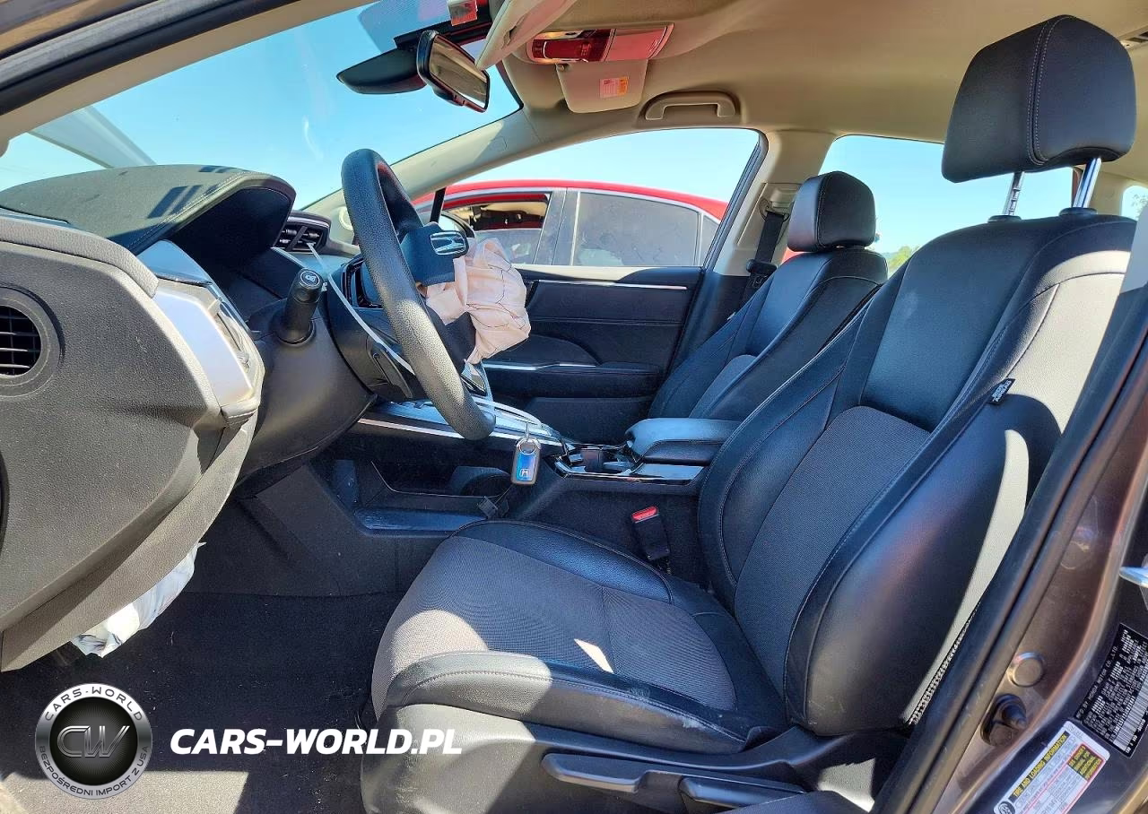 2018 Honda Clarity VIN:JHMZC5F12JC023841 - 7