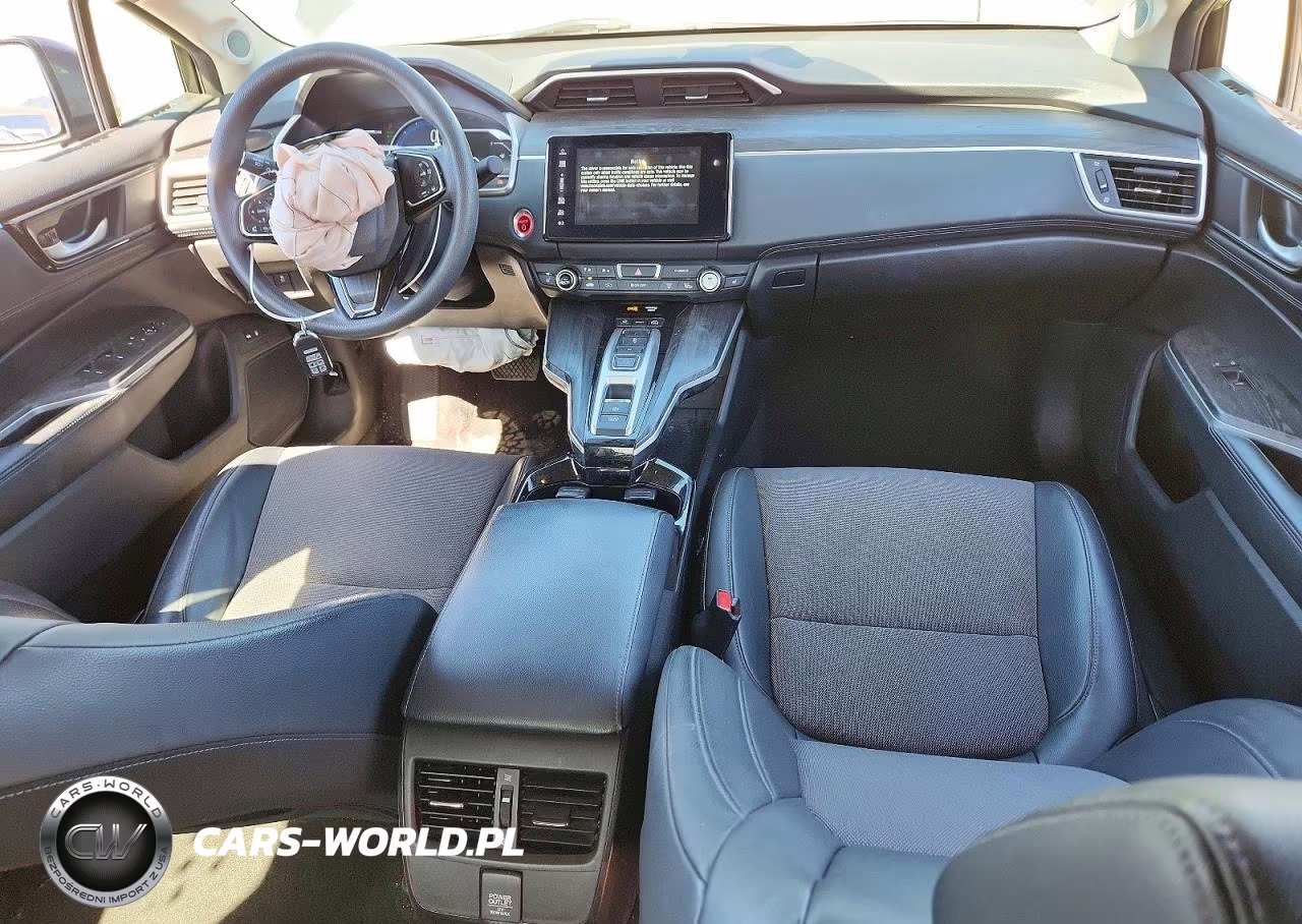 2018 Honda Clarity VIN:JHMZC5F12JC023841 - 8