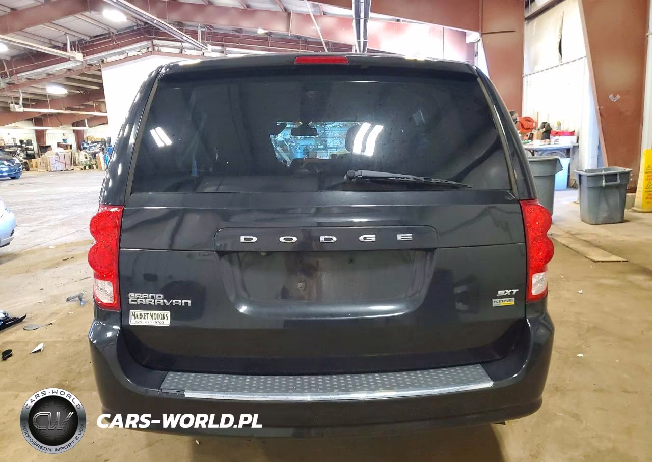 2018 Dodge Grand Caravan Sxt VIN:2C4RDGCG8JR301572 - 6