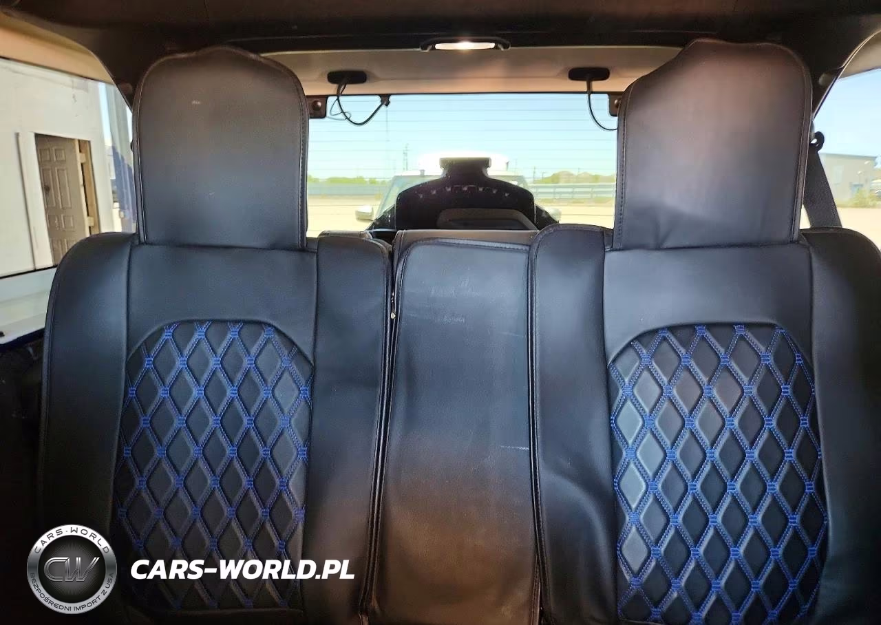 2018 Jeep Wrangler Unlimited Rubicon VIN:1C4HJXFG9JW192112 - 10