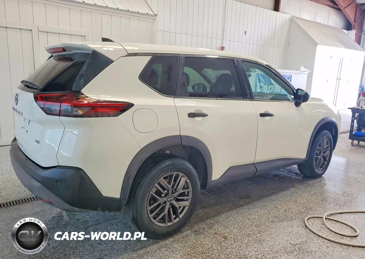 2023 Nissan Rogue S VIN:5N1BT3AB3PC856138 - 3