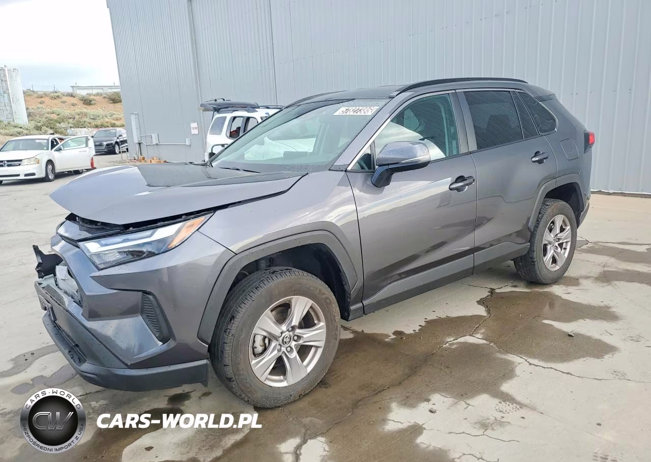2025 Toyt Rav4 Xle – zdjęcie 1 z 13