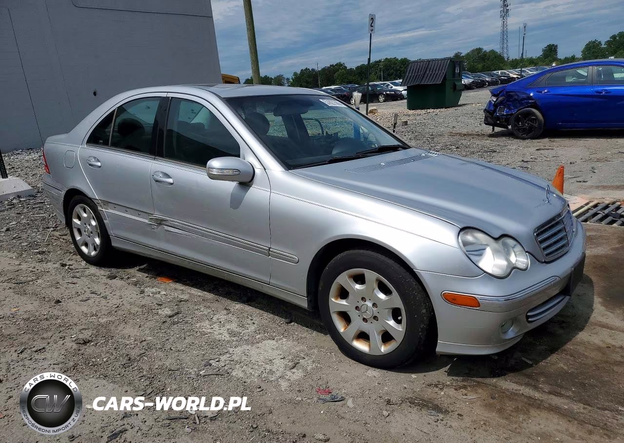 2005 Mercedes-Benz C 240 4Matic VIN:WDBRF81J05F598377 - 4