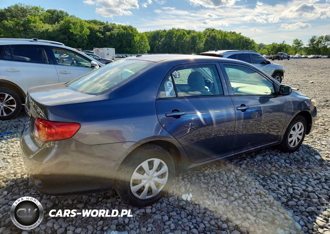 2010 Toyota Corolla Le VIN:JTDBU4EE1AJ058560 - 3