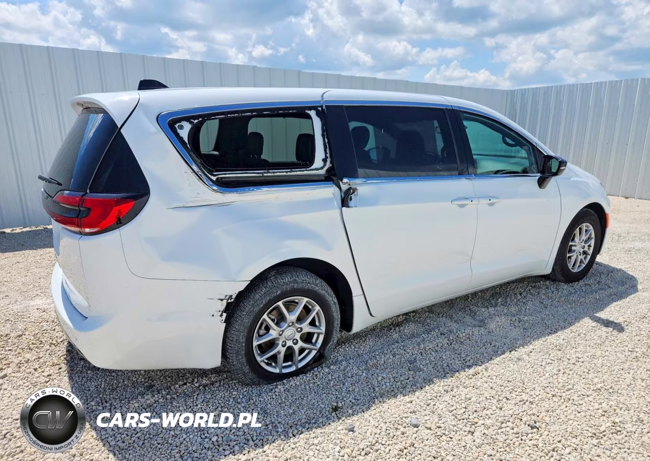 2026 Chrysler Pacifica Select VIN:2C4RC1BG9TR273222 - 3