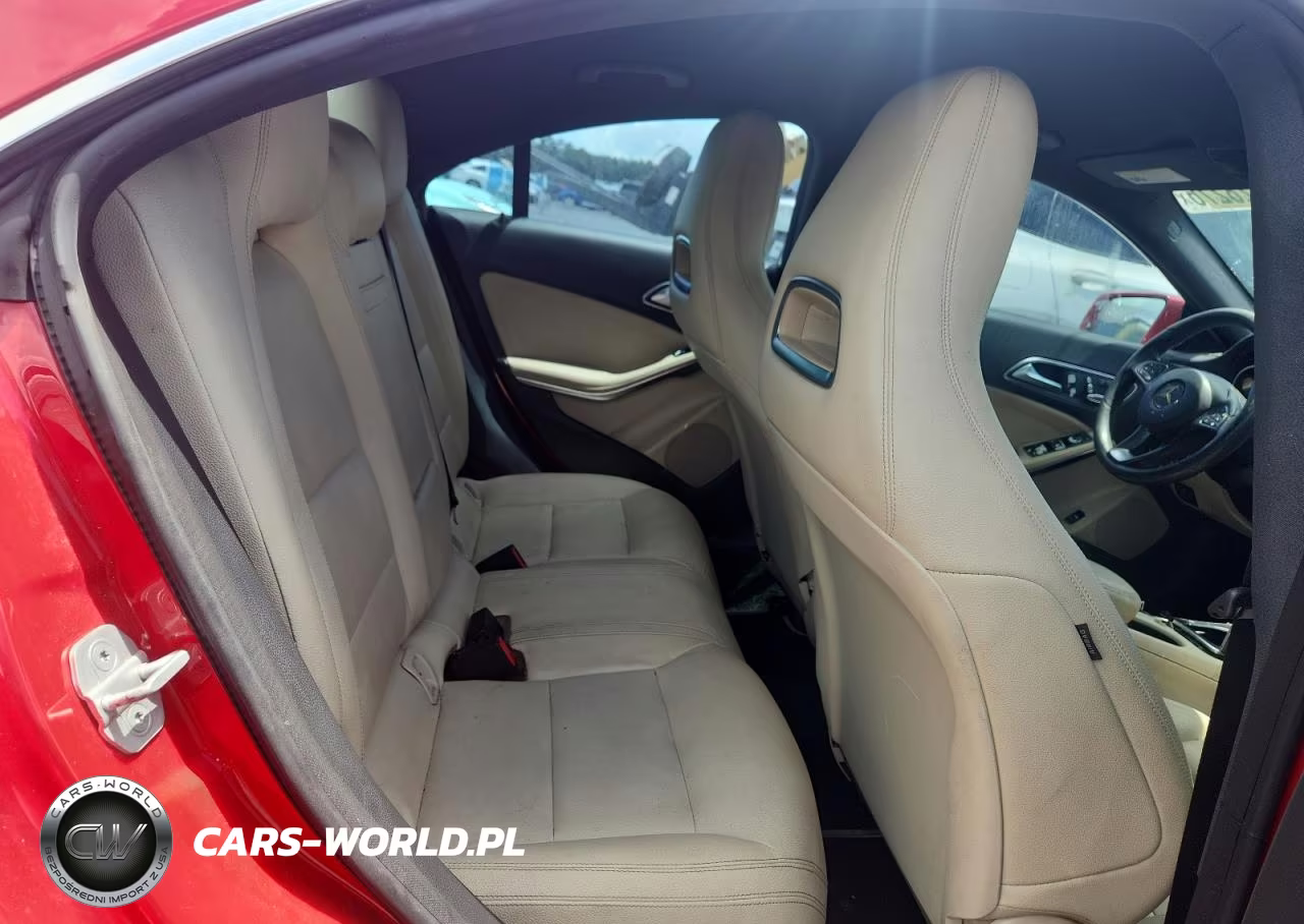 2018 Mercedes-Benz Cla 250 VIN:WDDSJ4EB4JN510367 - 10
