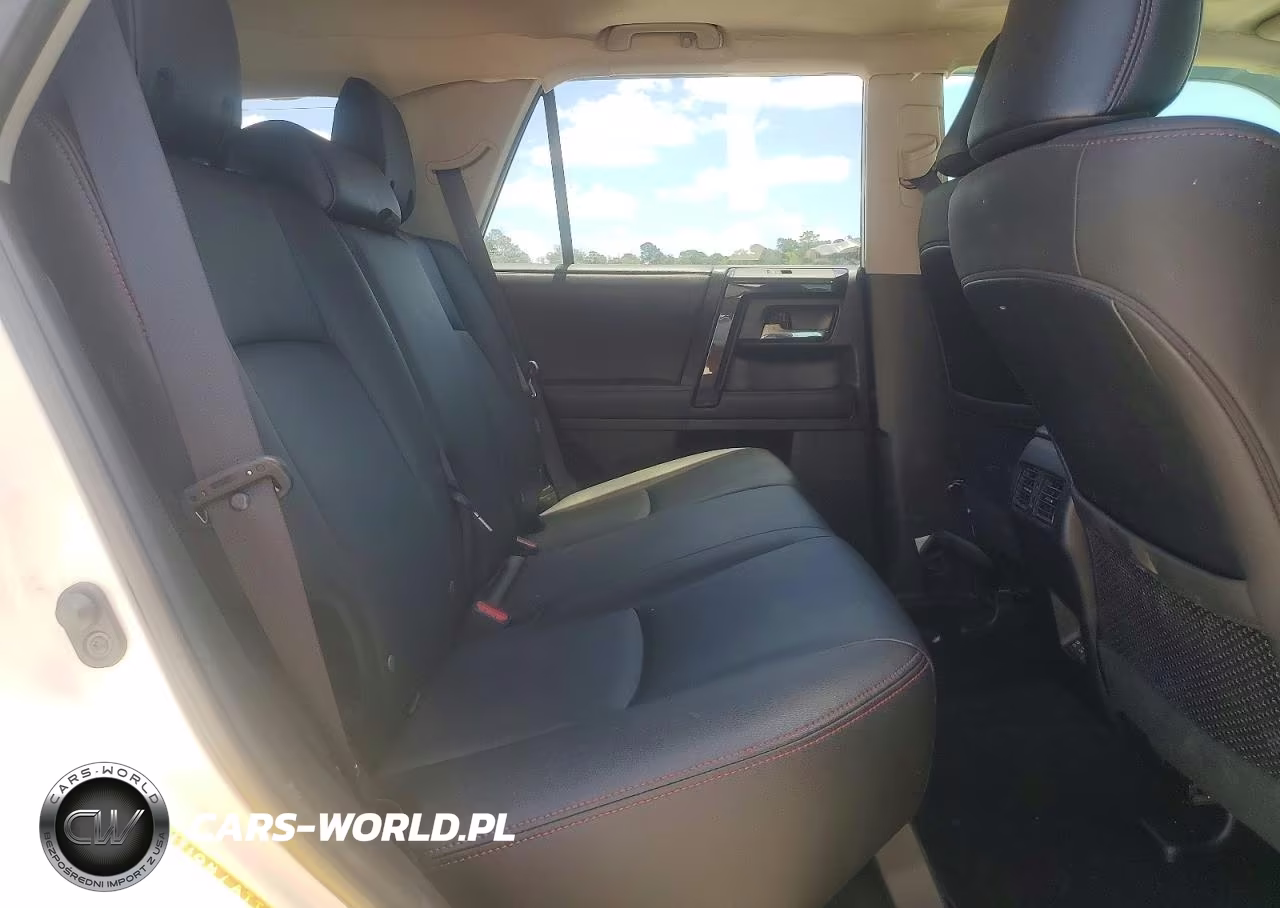 2020 Toyota 4Runner Trd Off-Road Premium VIN:JTEBU5JR3L5805629 - 11