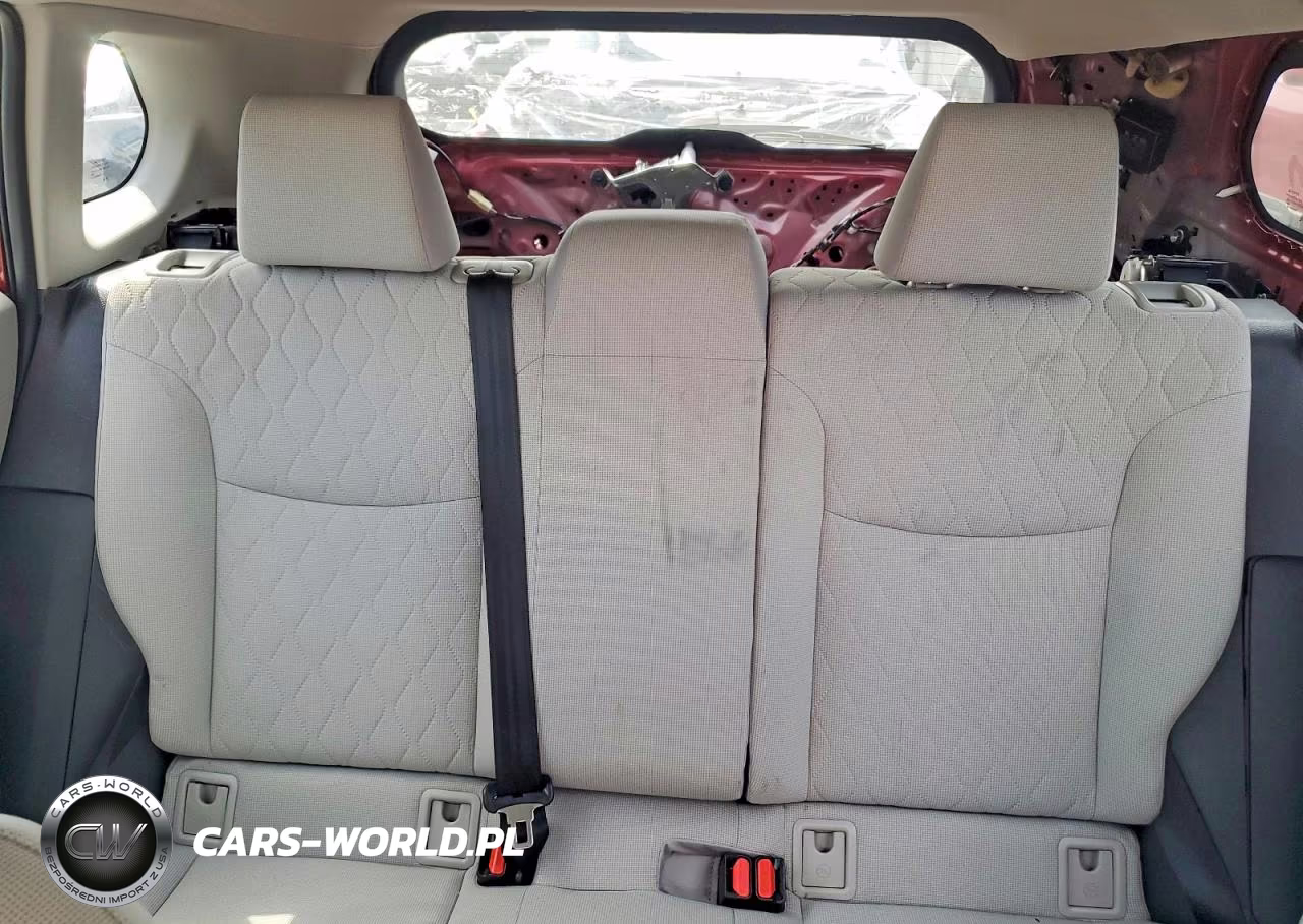 2022 Toyota Corolla Cross Le VIN:7MUCAABG9NV005511 - 10