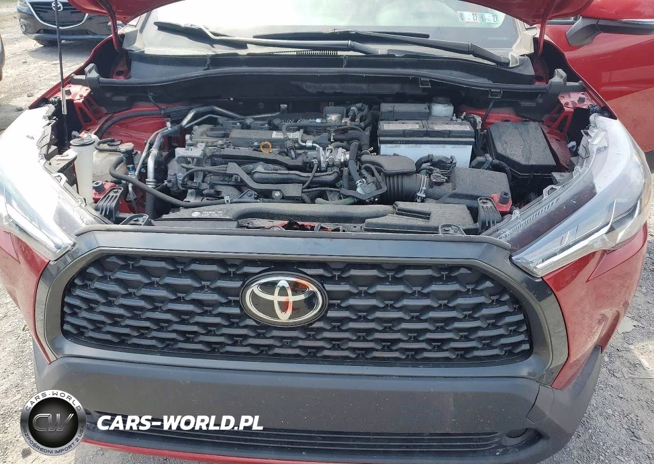 2022 Toyota Corolla Cross Le VIN:7MUCAABG9NV005511 - 12