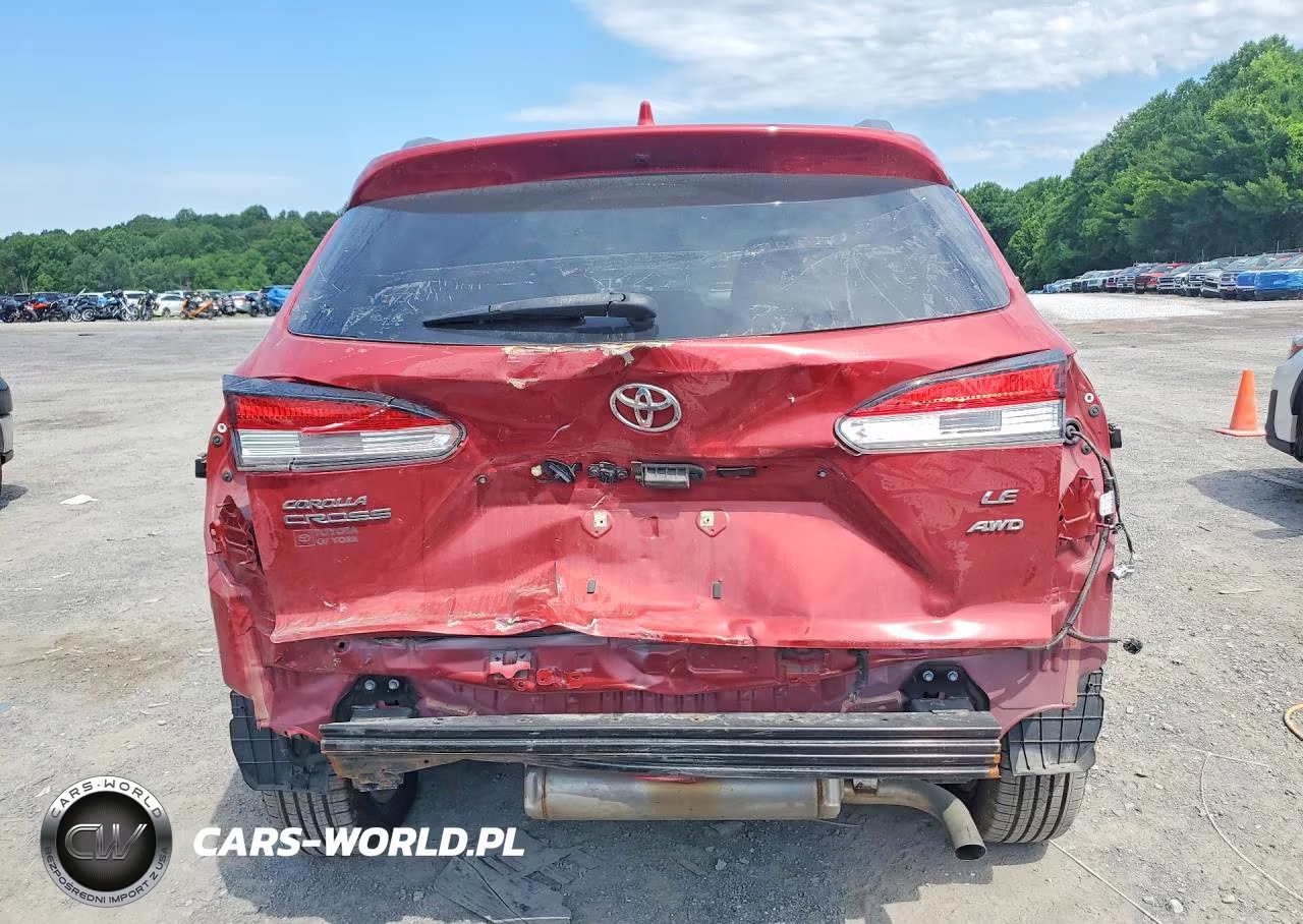 2022 Toyota Corolla Cross Le VIN:7MUCAABG9NV005511 - 6