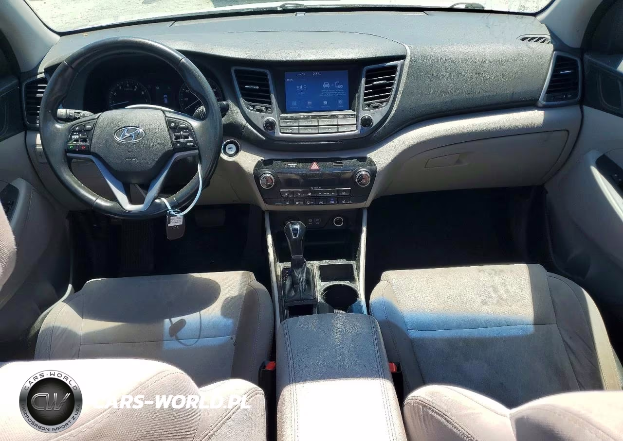 2018 Hyundai Tucson Value VIN:KM8J3CA24JU688765 - 8