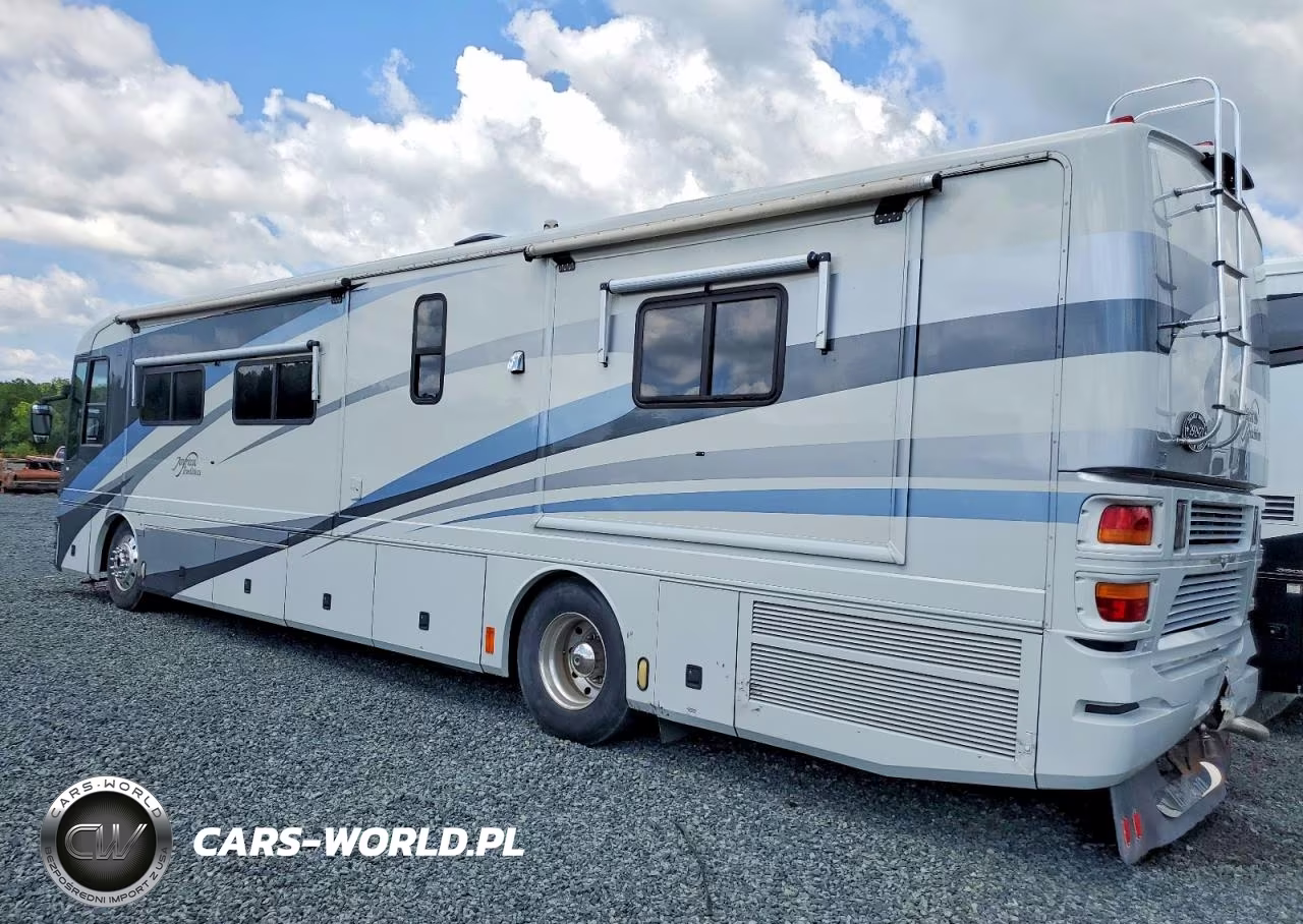 2003 Spartan Amercan Camper VIN:4VZBR24913C042097 - 3