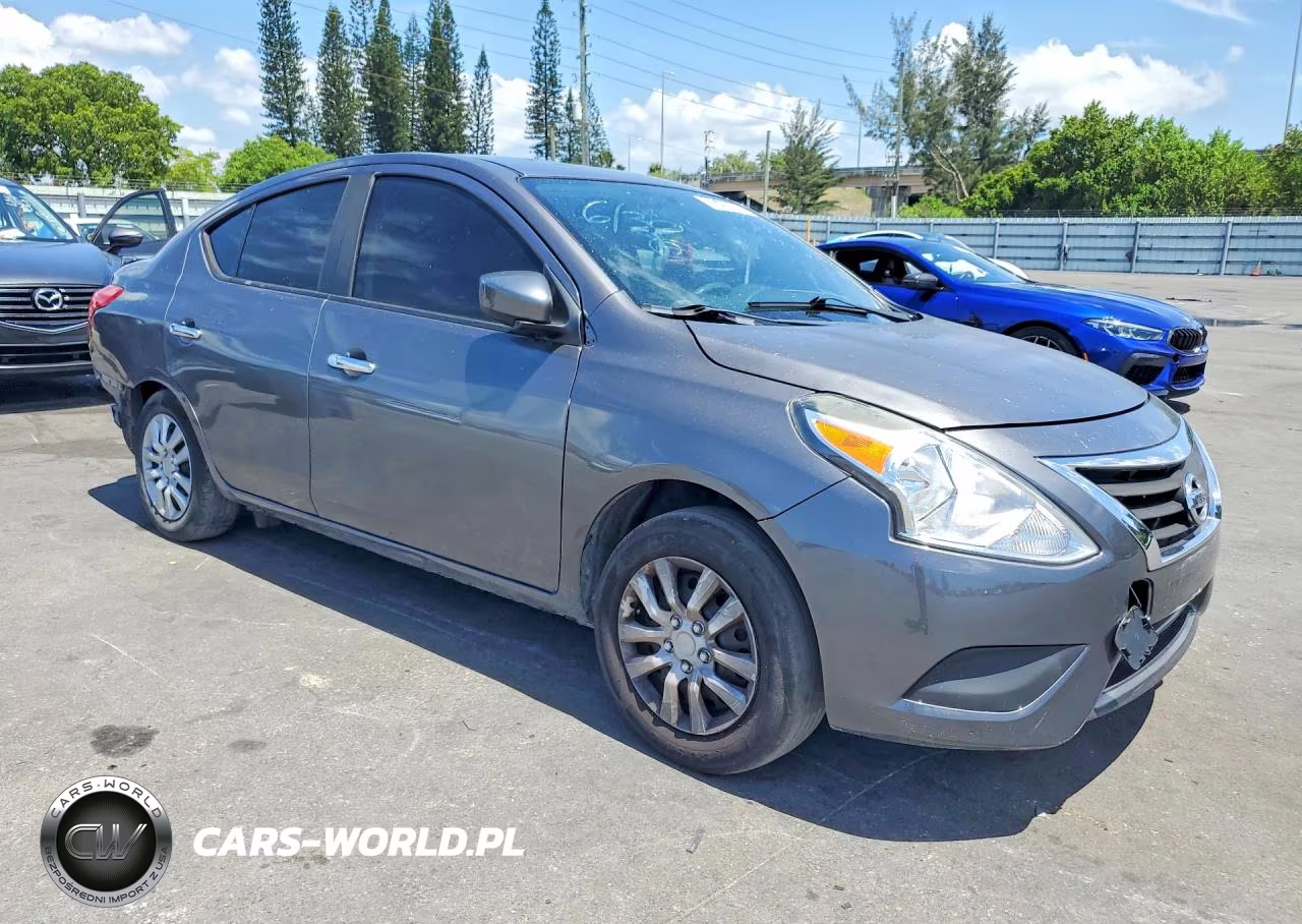 2018 Nissan Versa Sv VIN:3N1CN7AP3JL885286 - 4