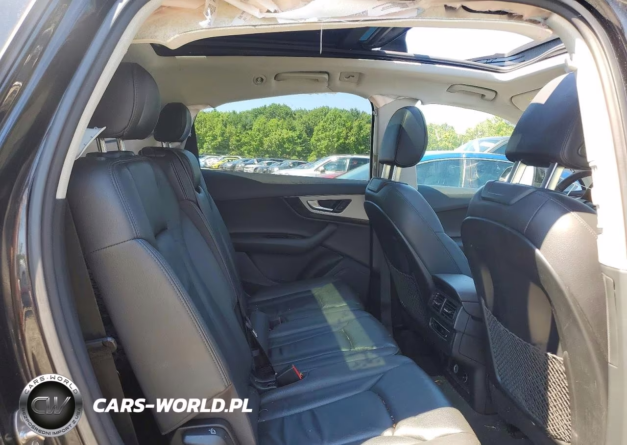 2019 Audi Q7 Premium Plus VIN:WA1LHAF76KD018749 - 11