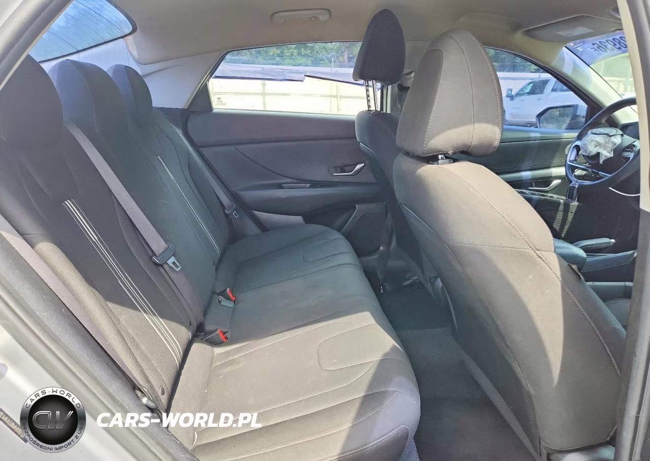2021 Hyundai Elantra Sel VIN:5NPLM4AG0MH010735 - 10