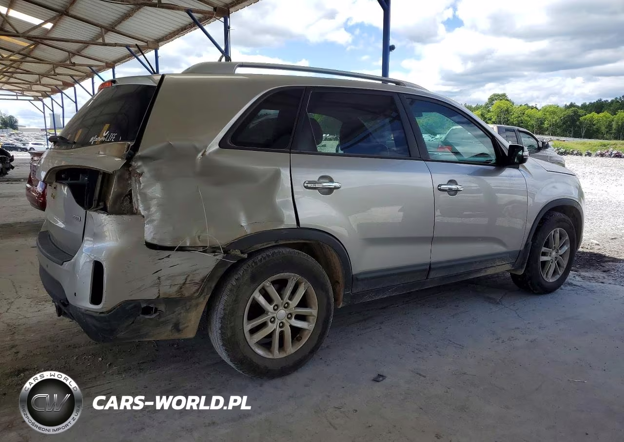 2014 Kia Sorento Lx VIN:5XYKT4A63EG546397 - 3