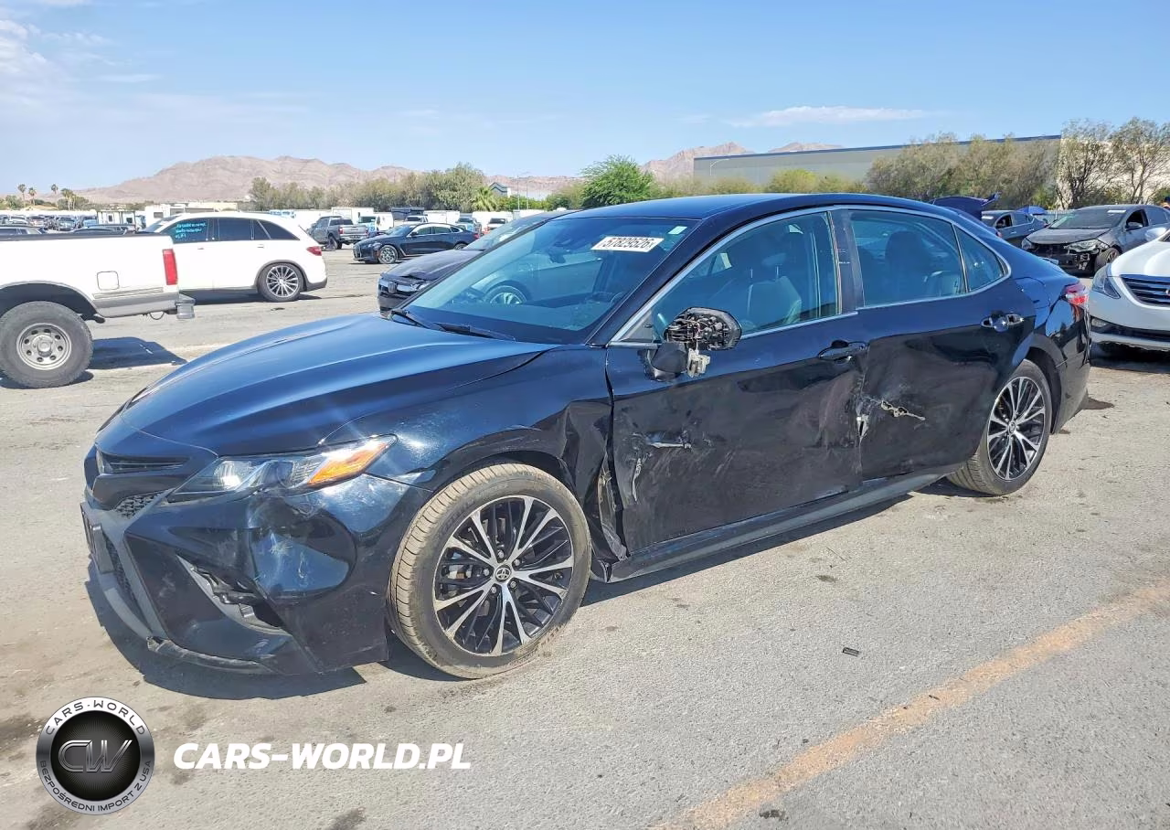 2020 Toyota Camry Se