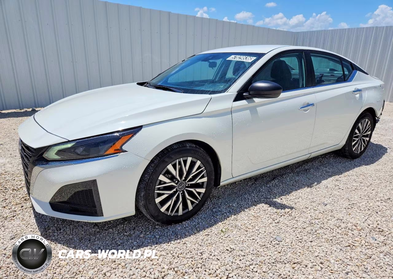 2025 Nissan Altima Sv – zdjęcie 1 z 13