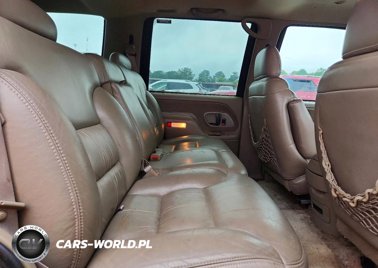 1999 Chevrolet Tahoe C1500 VIN:1GNEC13R5XR150115 - 11