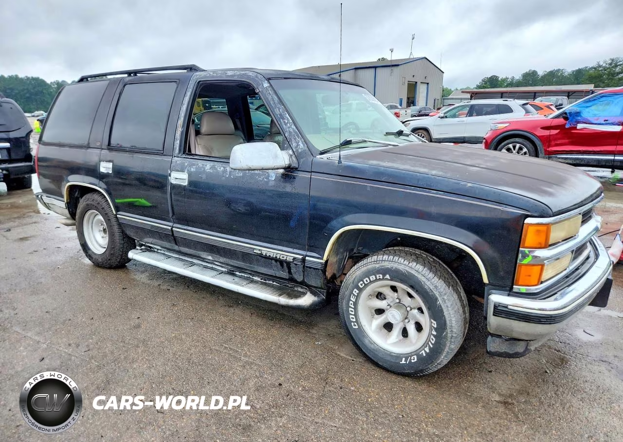 1999 Chevrolet Tahoe C1500 VIN:1GNEC13R5XR150115 - 4
