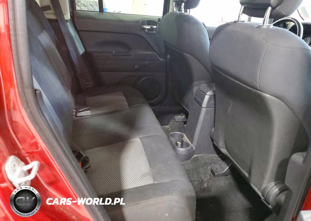 2010 Jeep Patriot Sport VIN:1J4NF1GB0AD622944 - 11