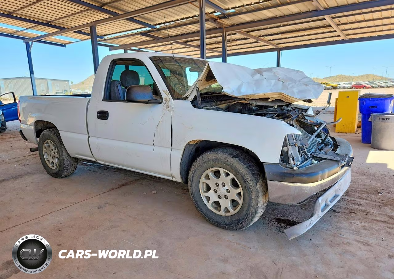 1999 Chevrolet Silverado C1500 VIN:1GCEC14W7XZ117226 - 4