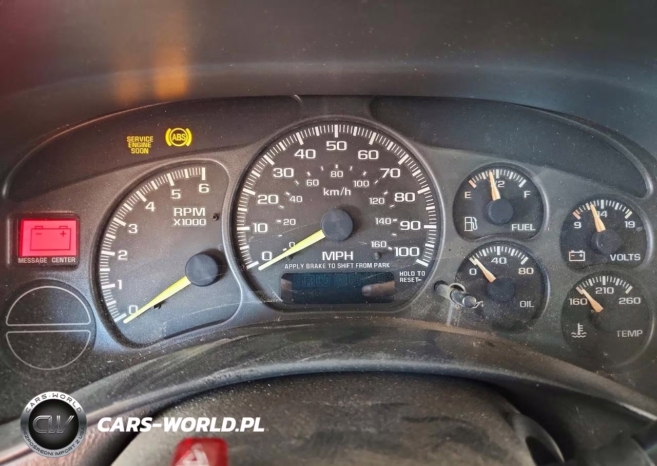 1999 Chevrolet Silverado C1500 VIN:1GCEC14W7XZ117226 - 9