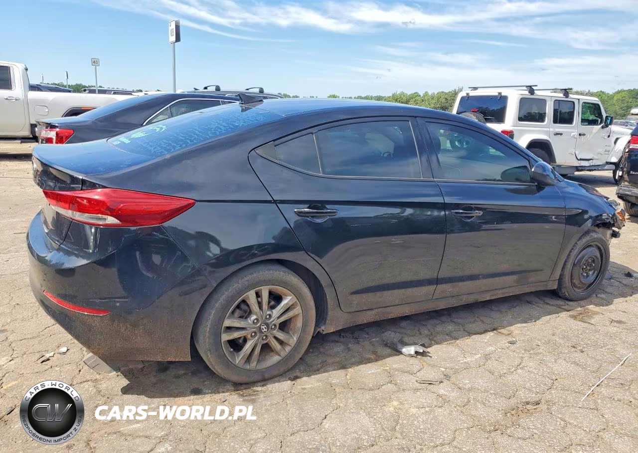 2018 Hyundai Elantra VIN:5NPD84LF7JH304836 - 3