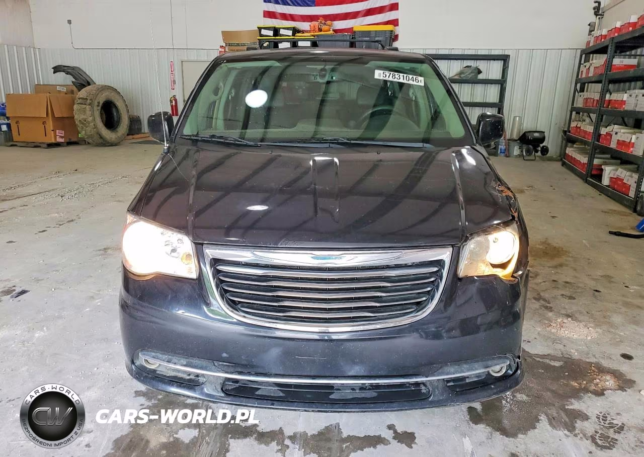2016 Chrysler Town & Country S VIN:2C4RC1BG9GR298739 - 5