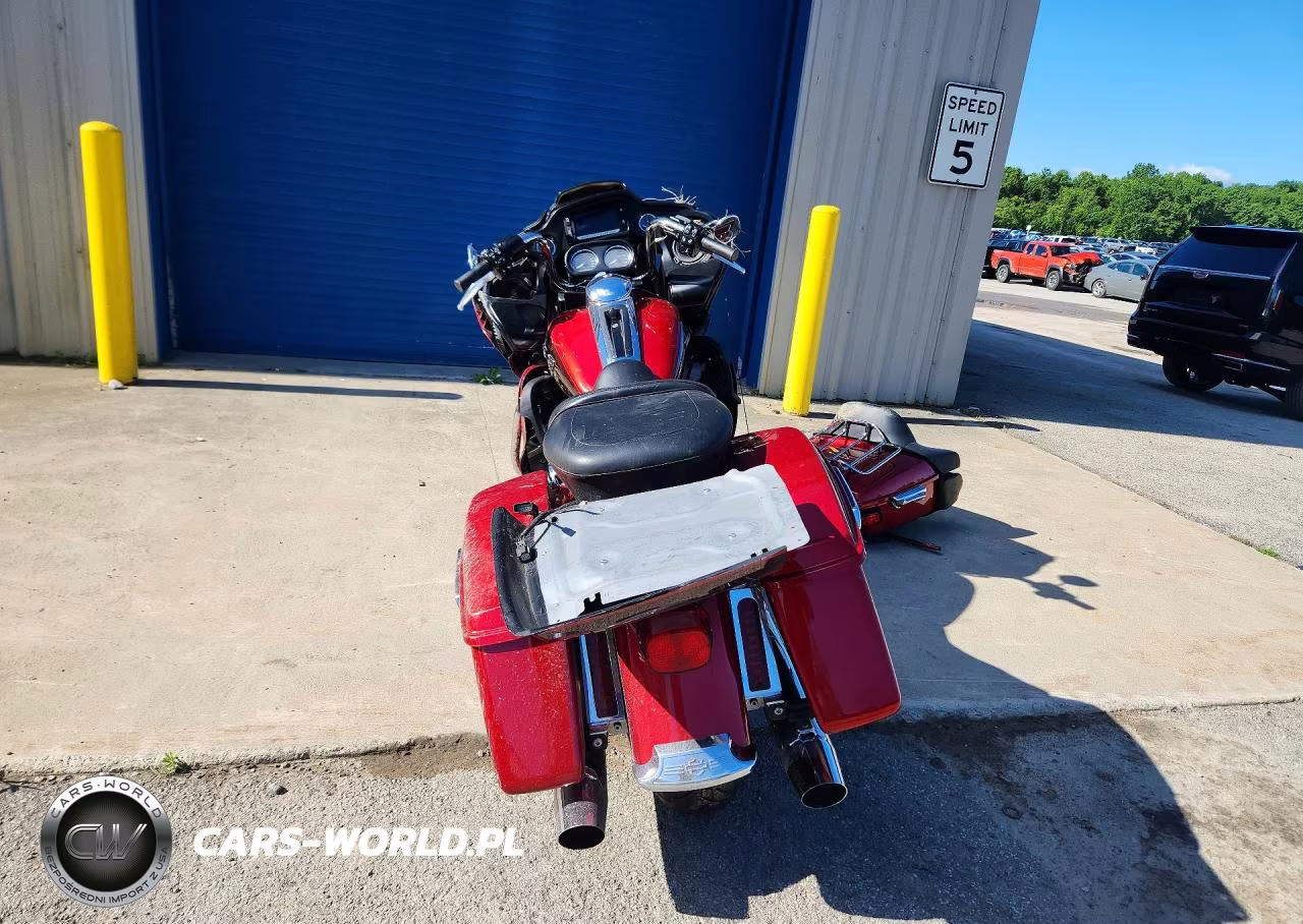 2018 Harley-Davidson Fltru VIN:1HD1KGD11JB639907 - 4