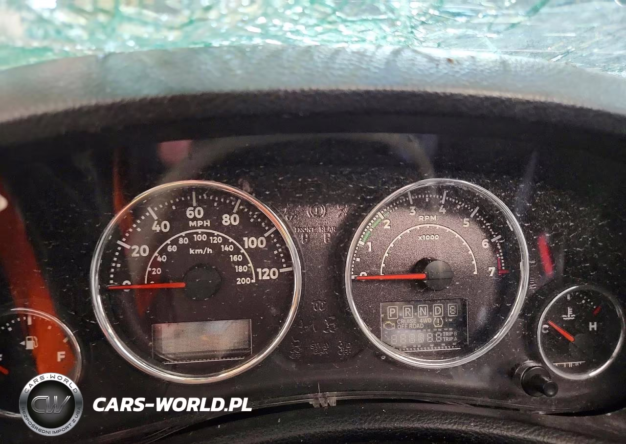 2014 Jeep Wrangler Unlimited Sahara VIN:1C4BJWEG4EL130240 - 9