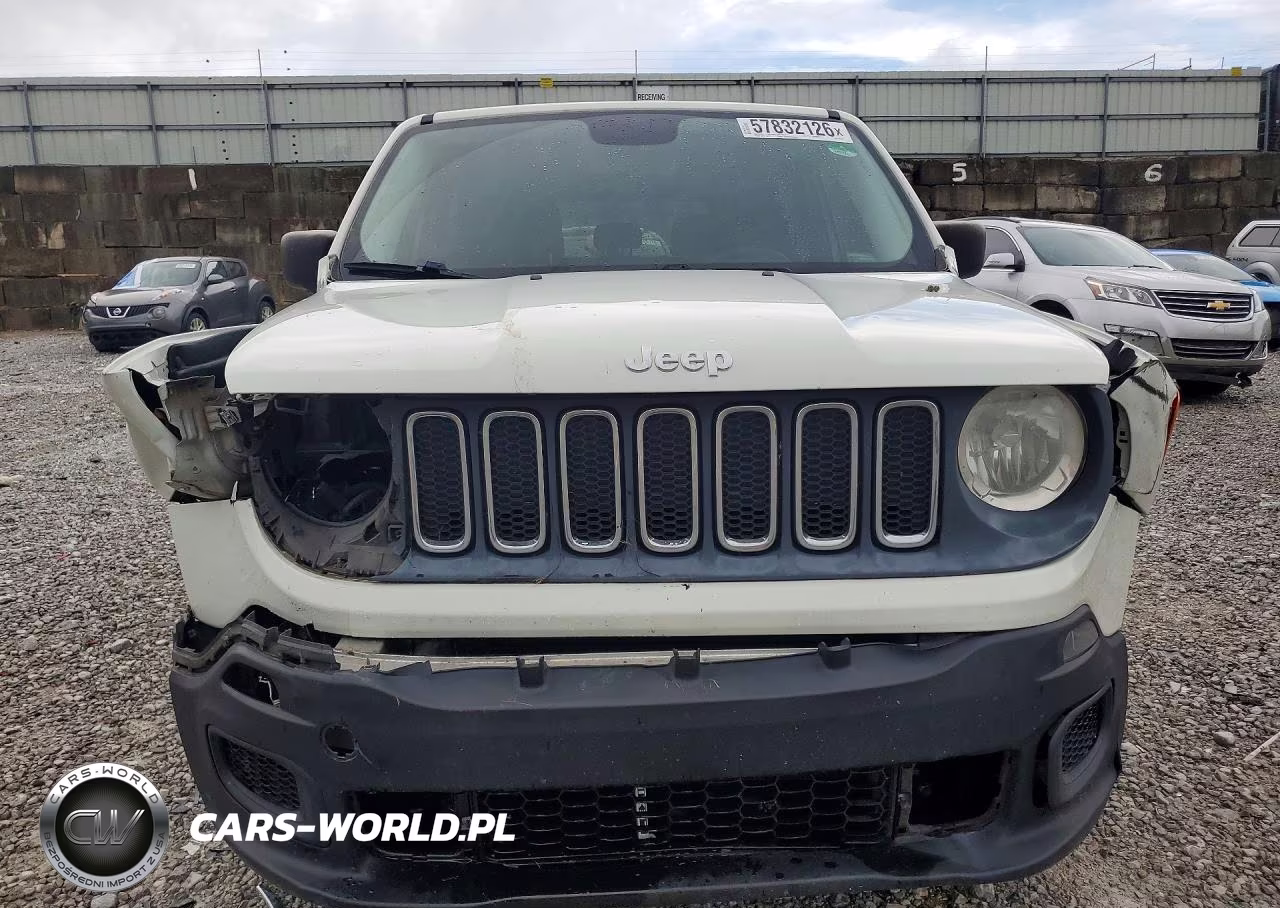 2015 Jeep Renegade Sport VIN:ZACCJBAT6FPC32359 - 5