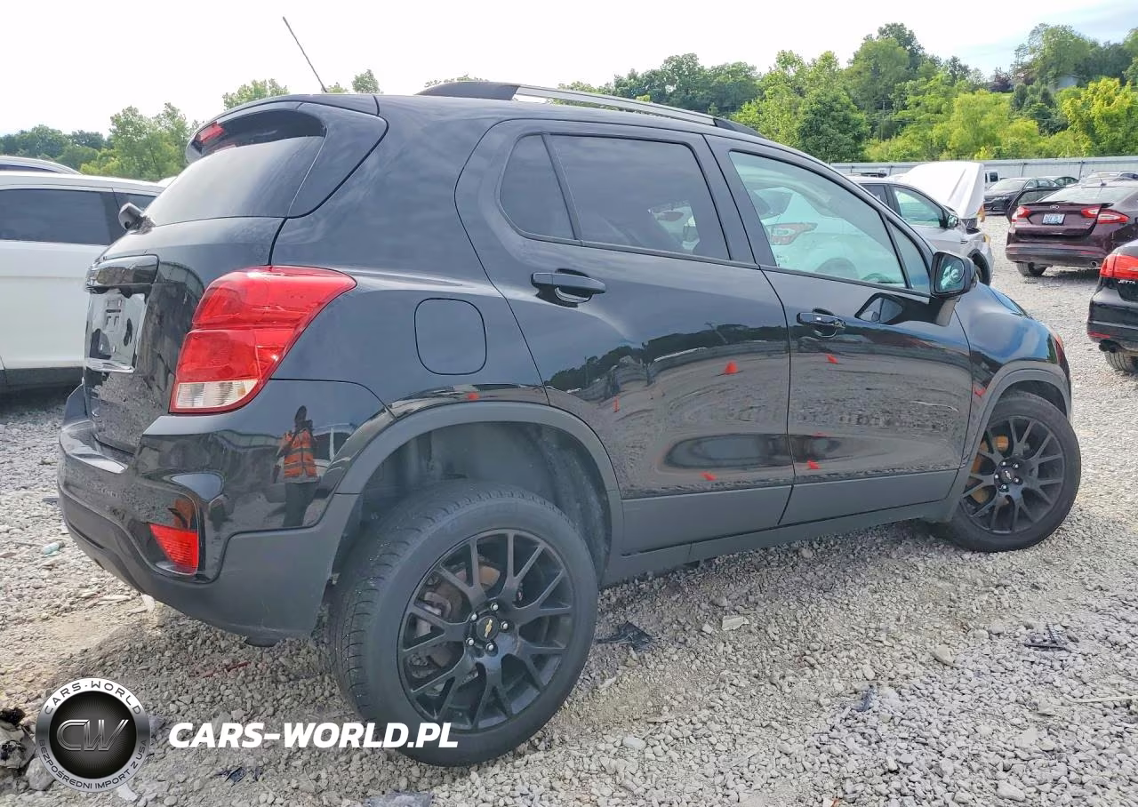 2022 Chevrolet Trax 1Lt VIN:KL7CJPSM6NB537547 - 3