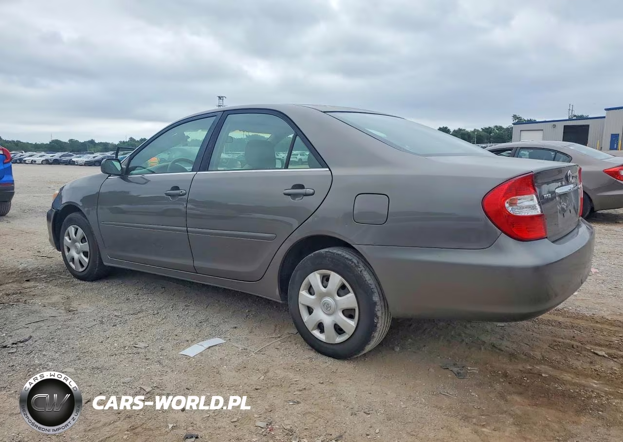 2003 Toyota Camry Le VIN:4T1BE32K13U752261 - 2