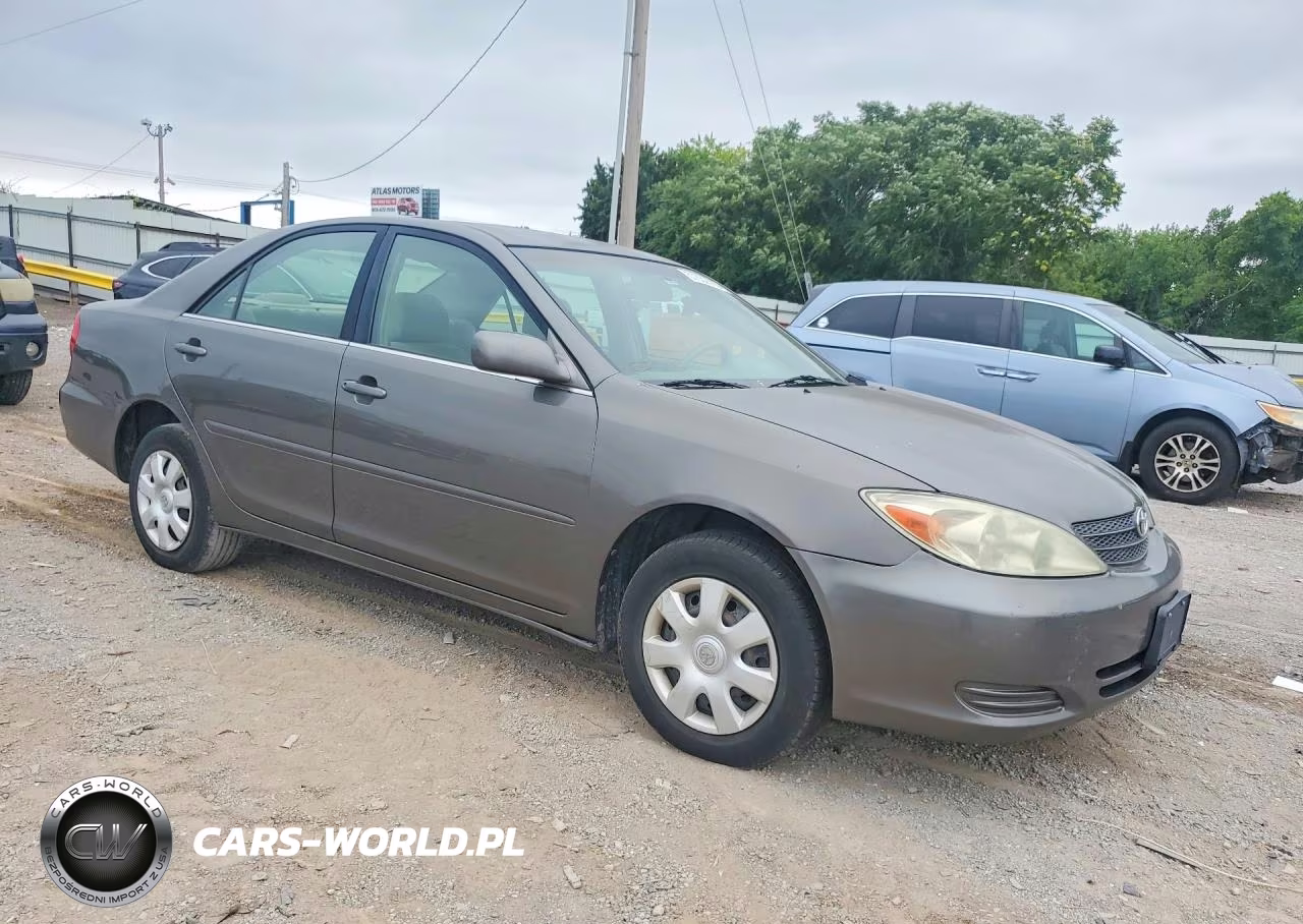 2003 Toyota Camry Le VIN:4T1BE32K13U752261 - 4