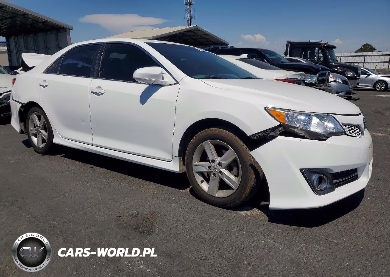 2013 Toyota Camry Se VIN:4T1BF1FK9DU227705 - 4