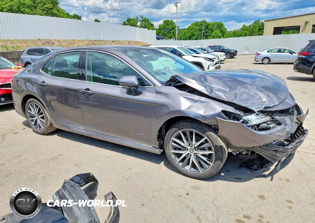 2024 Toyota Camry Xle VIN:4T1F31AK5RU626653 - 4
