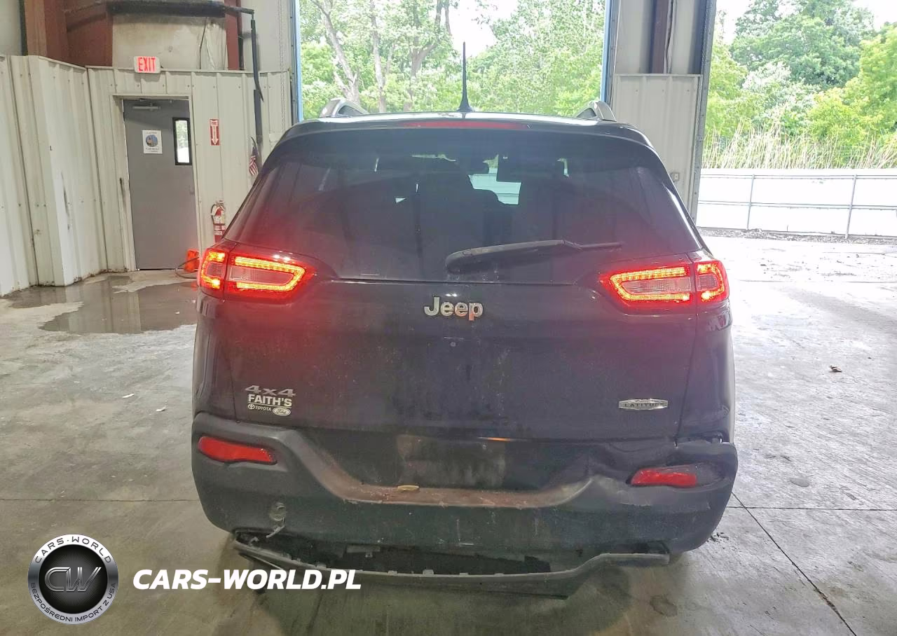 2015 Jeep Cherokee Latitude VIN:1C4PJMCS5FW513637 - 6