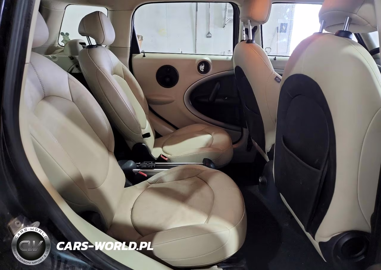 2011 Mini Cooper Countryman VIN:WMWZB3C5XBWM00073 - 10