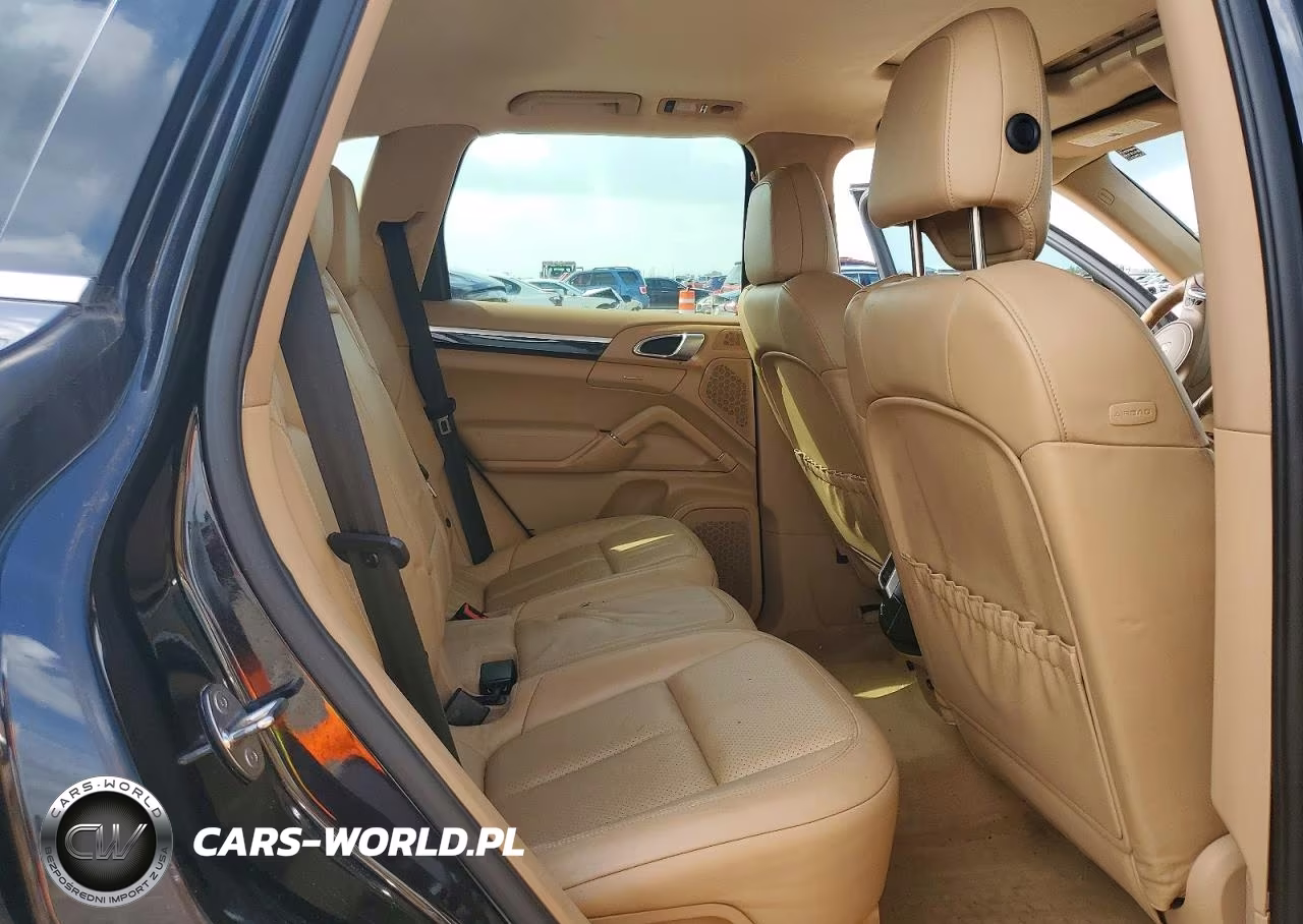 2011 Porsche Cayenne S VIN:WP1AB2A27BLA54695 - 10
