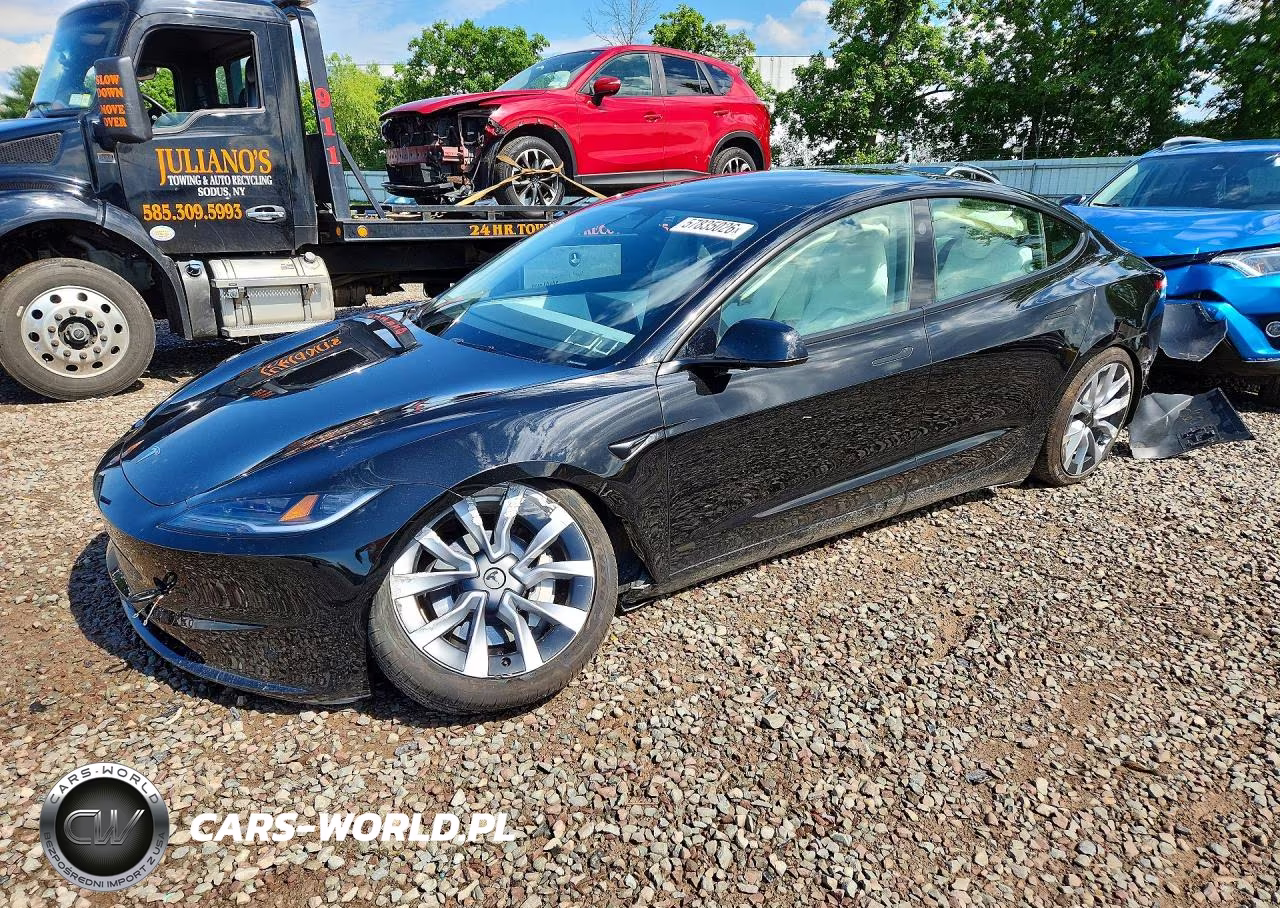2025 Tesla Model 3 – zdjęcie 1 z 12