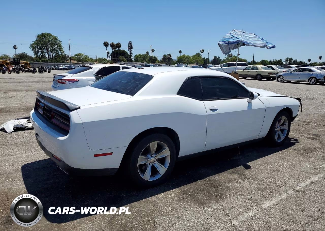 2015 Dodge Challenger Sxt VIN:2C3CDZAG6FH804040 - 3