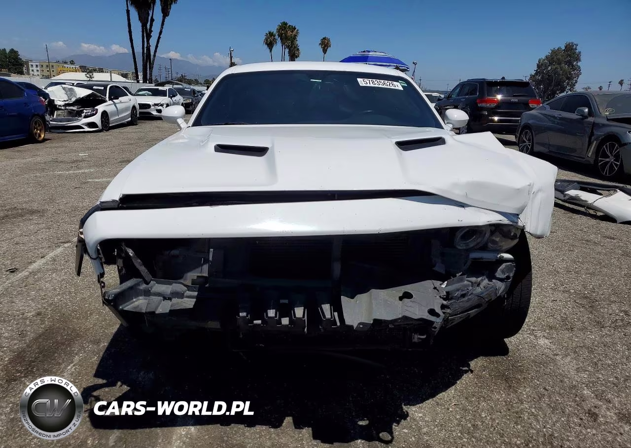2015 Dodge Challenger Sxt VIN:2C3CDZAG6FH804040 - 5