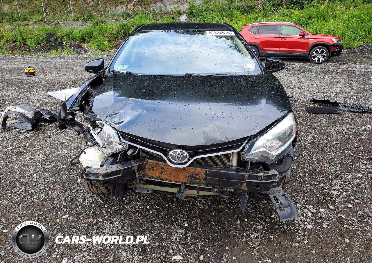 2015 Toyota Corolla Le VIN:2T1BURHE2FC272811 - 5